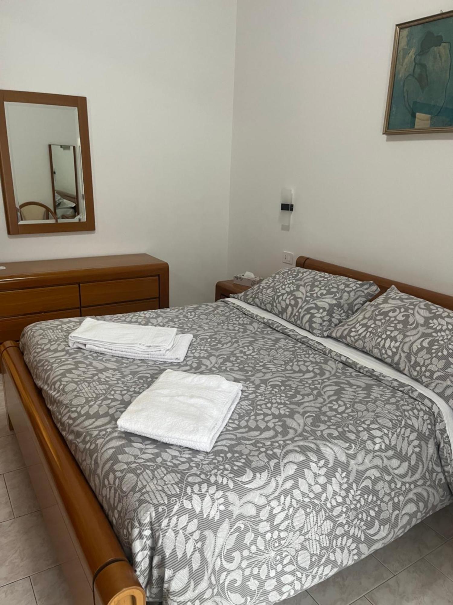 Casa Vacanze Tardy E Benech Savone Extérieur photo